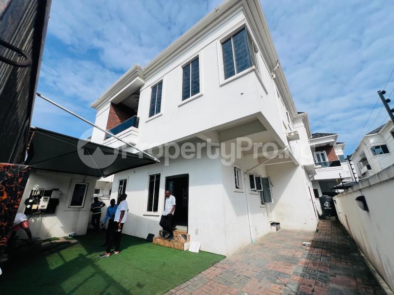 5 bedroom House for rent Ikota Lekki Lagos