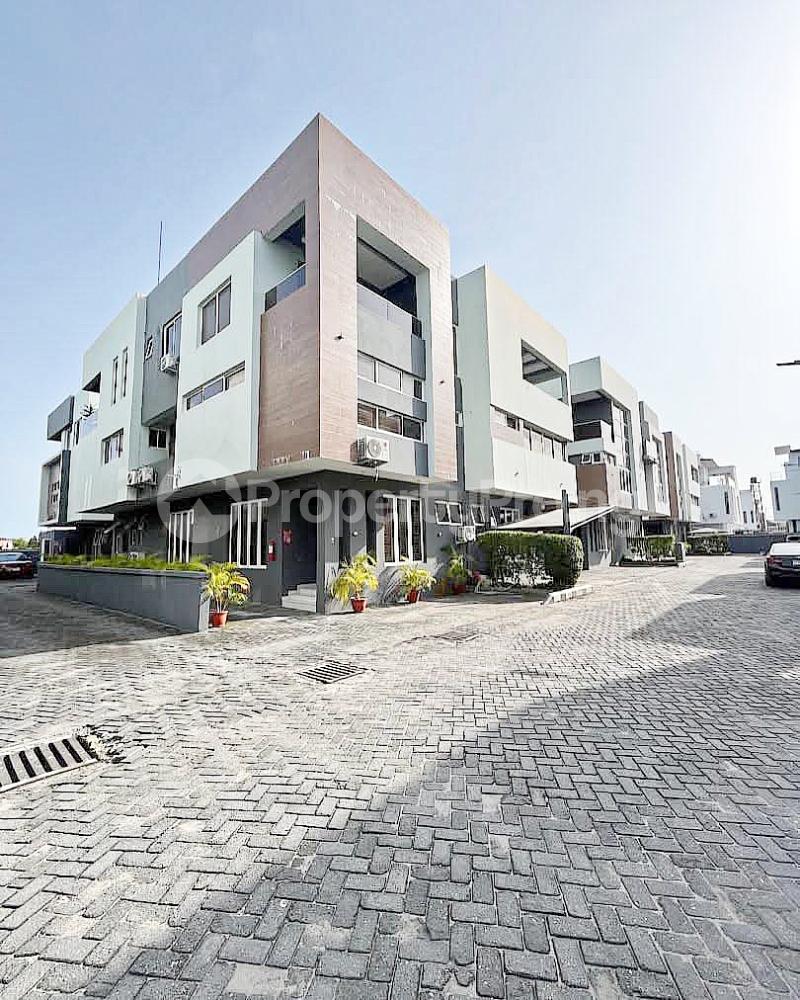 5 bedroom House for sale Osapa london Lekki Lagos