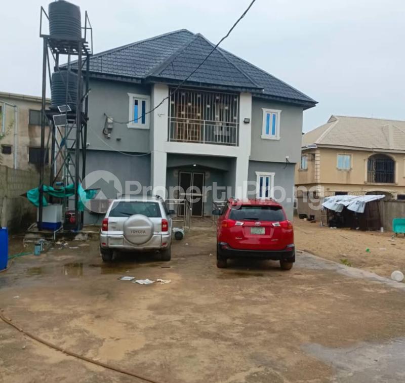 6 bedroom House for sale Jakande Estate Isolo Lagos