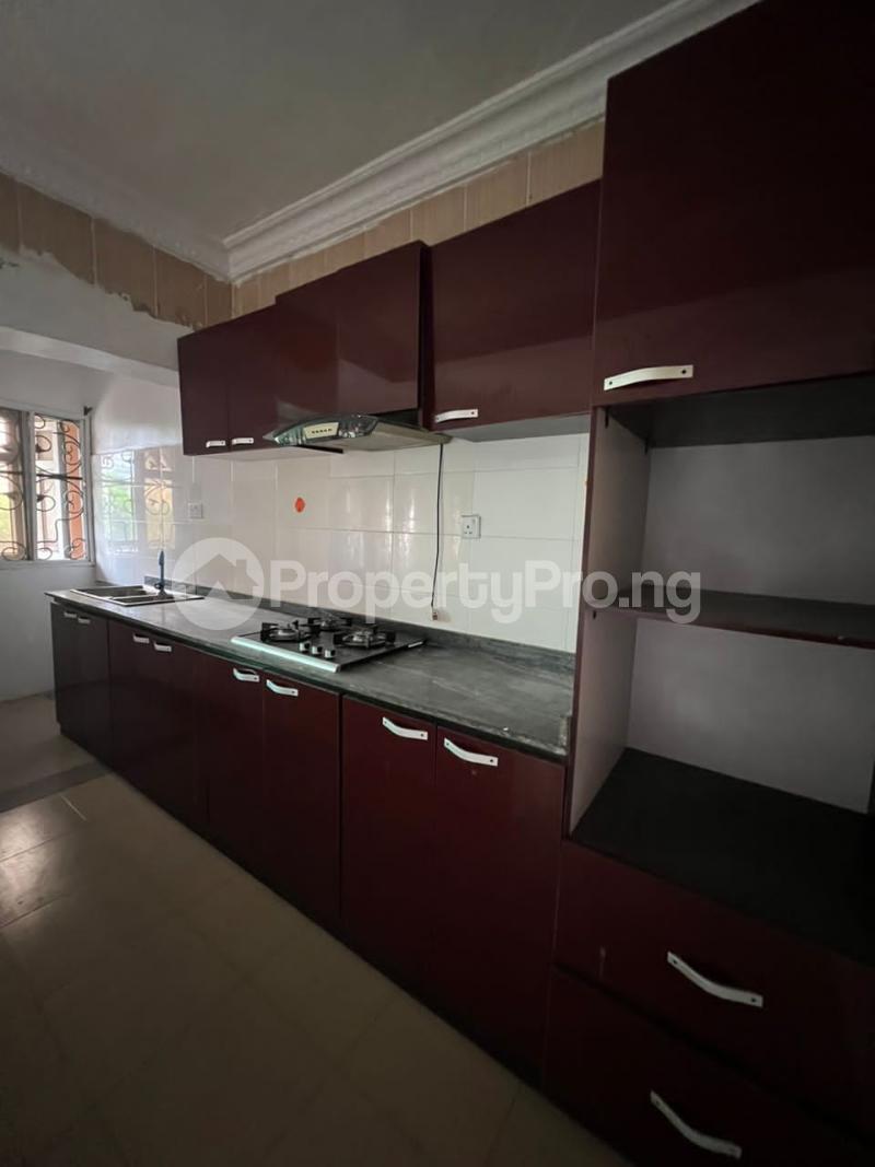 2 bedroom House for rent Ikate Lekki Lagos