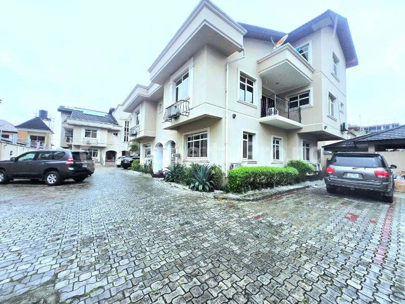 4 bedroom House for rent ONIRU Victoria Island Lagos