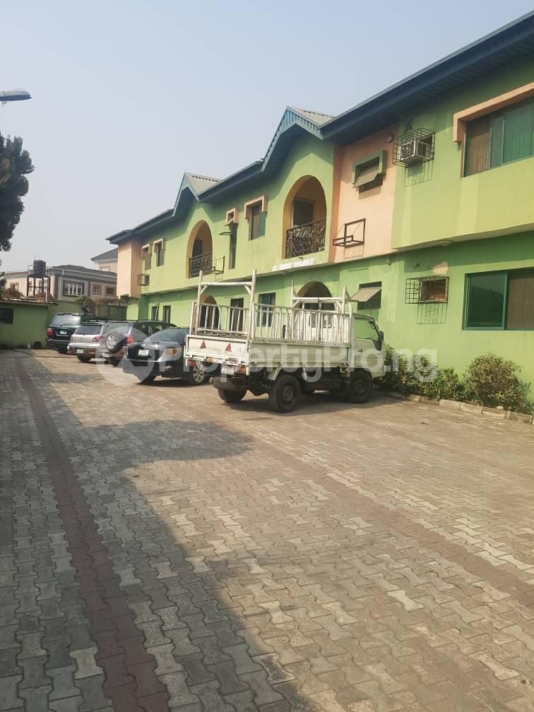 3 bedroom Flat / Apartment for rent Millenuim/UPS Gbagada Lagos