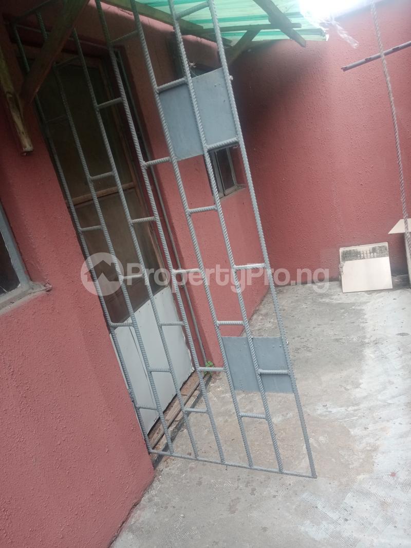 1 bedroom Flat / Apartment for rent Oredola Fola Agoro Yaba Lagos