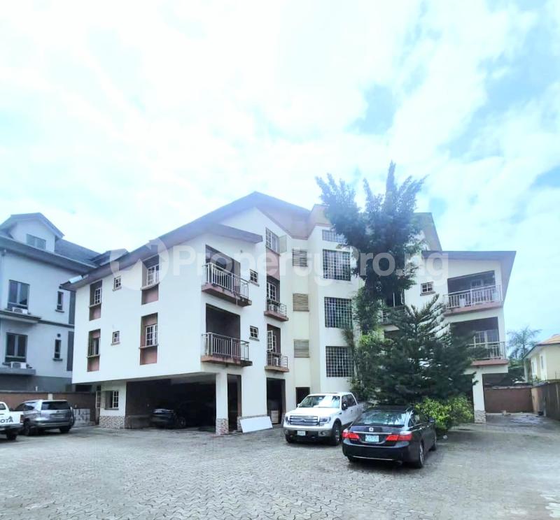 3 bedroom Flat / Apartment for rent ONIRU Victoria Island Lagos
