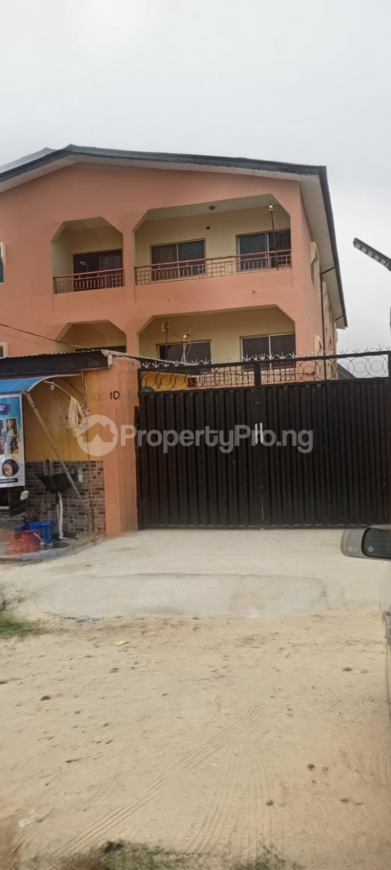3 bedroom House for sale Hossan Community road Okota Lagos