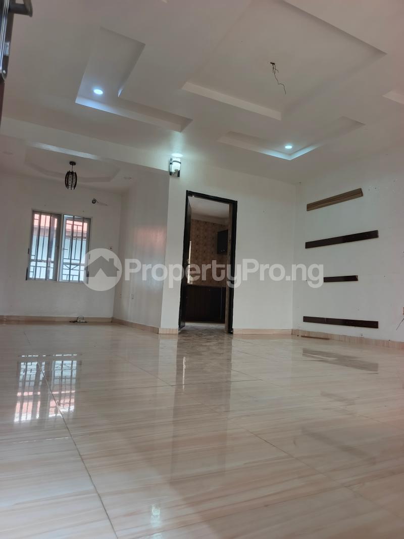 3 bedroom Flat / Apartment for rent Off Omole Phase 1 Morgan estate Ojodu Lagos - 2