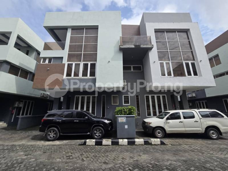 5 bedroom House for sale Osapa london Lekki Lagos