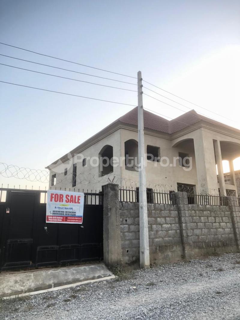 4 bedroom House for sale Diamond Estate Lugbe Abuja
