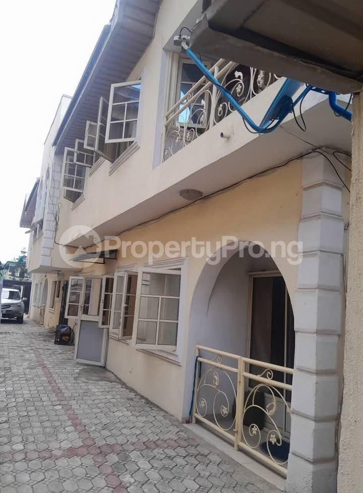 6 bedroom House for sale Habeedeen Wahab Close Ajao Estate Isolo Lagos