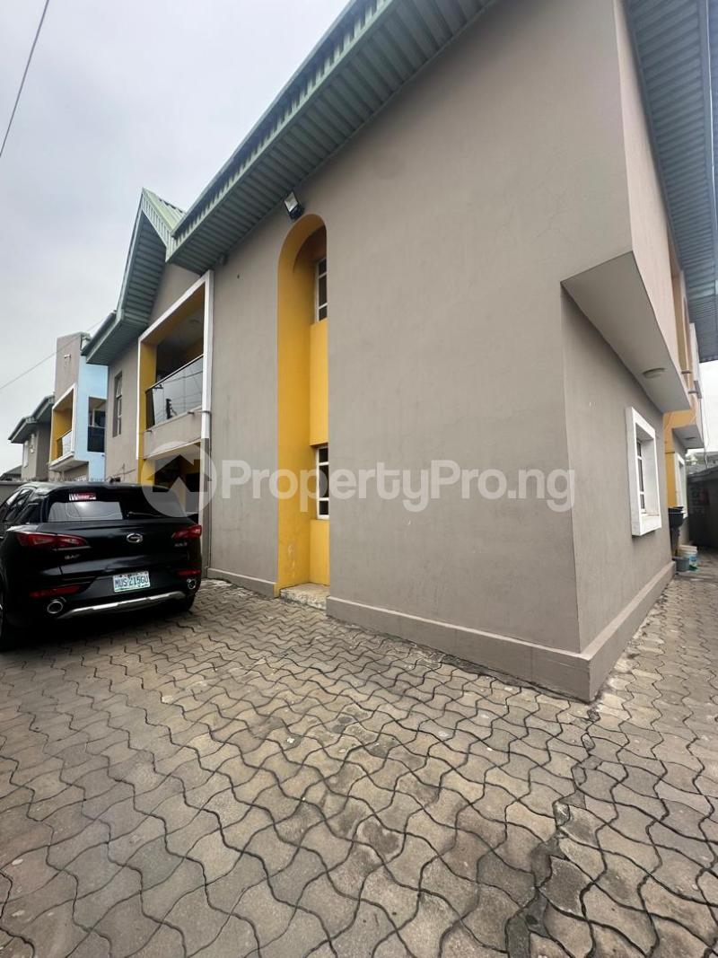 3 bedroom Flat / Apartment for rent Millenuim/UPS Gbagada Lagos