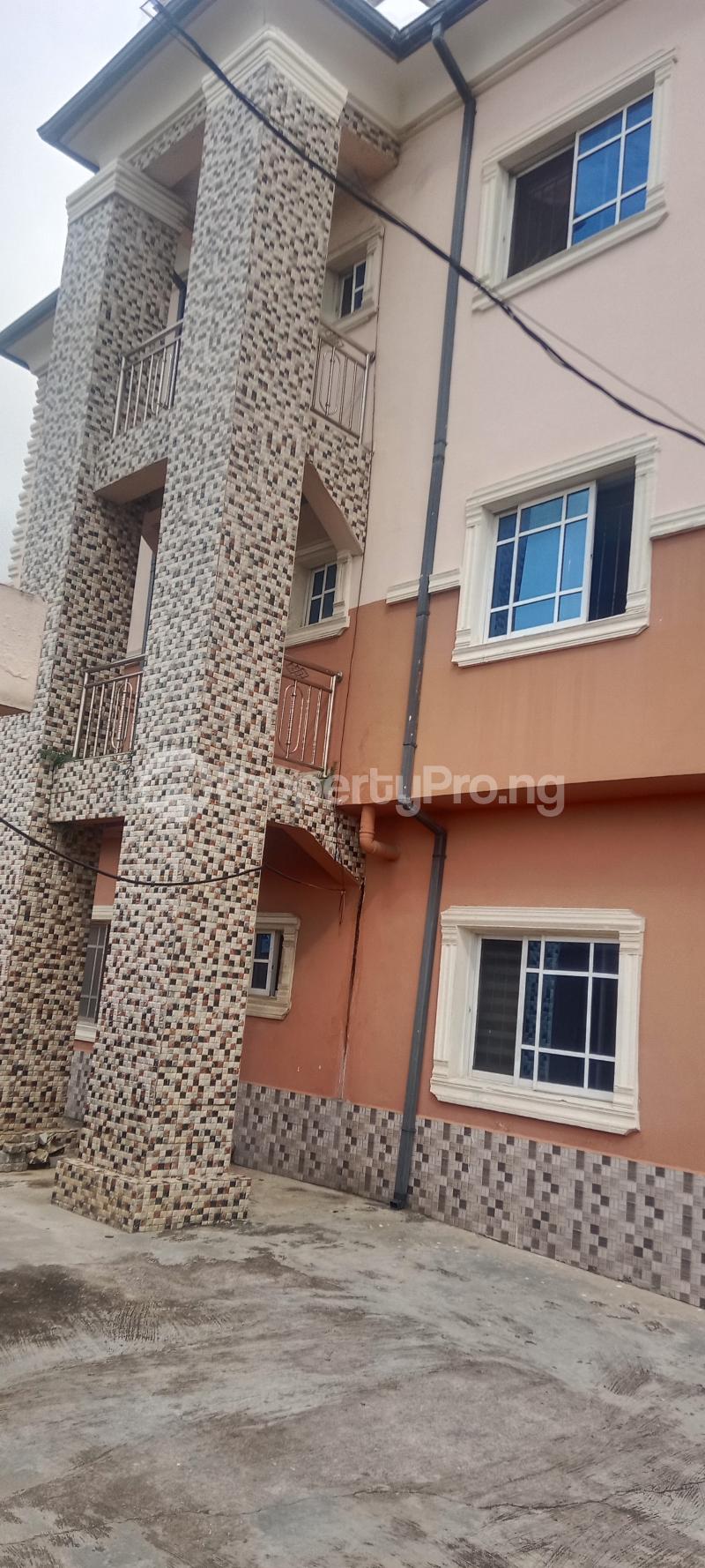 3 bedroom Flat / Apartment for rent Divine Estate Ago palace Okota Lagos