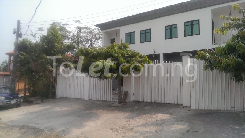 4 bedroom House for rent Golf Road Lakowe Ajah Lagos