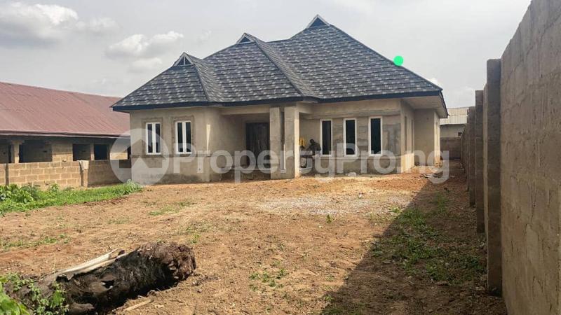 3 bedroom House for sale Akingbile Area Moniya Ibadan Oyo