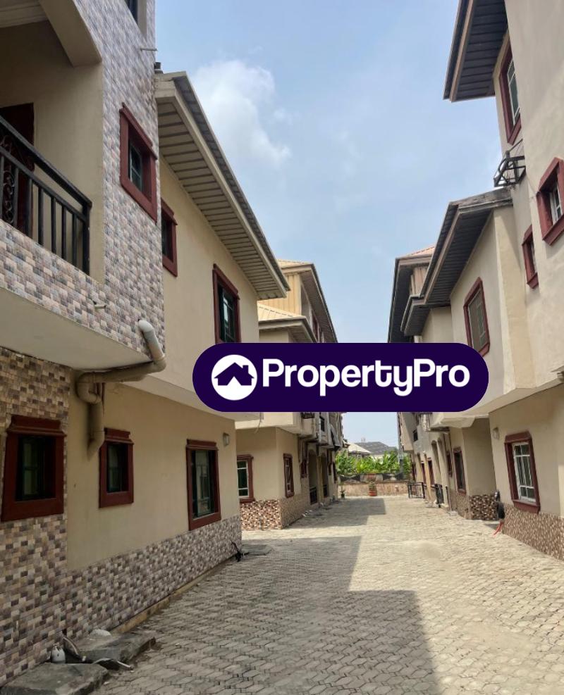 3 bedroom Flat / Apartment for sale Olokonla, Ajah Lagos