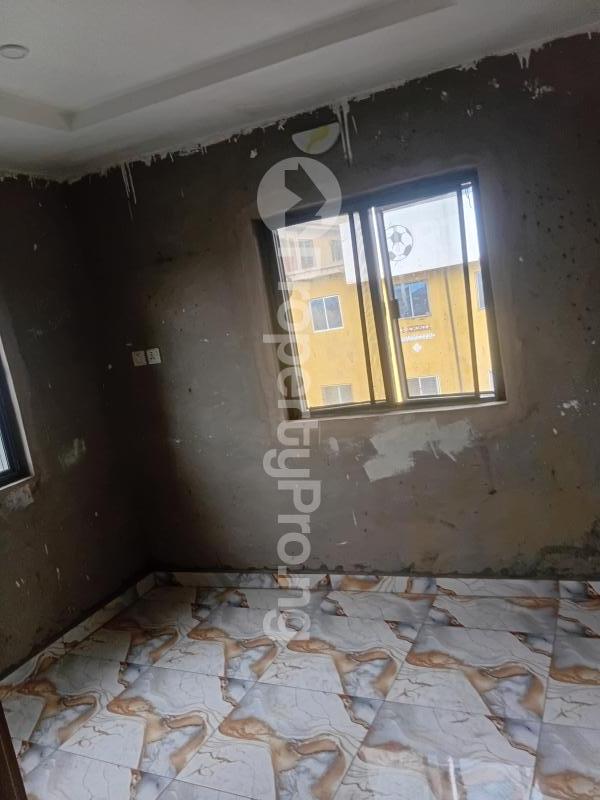 1 bedroom Flat / Apartment for rent Fafolu Street Mushin Lagos