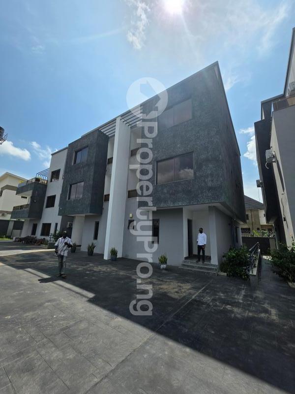 4 bedroom House for sale Life Camp Abuja - 0