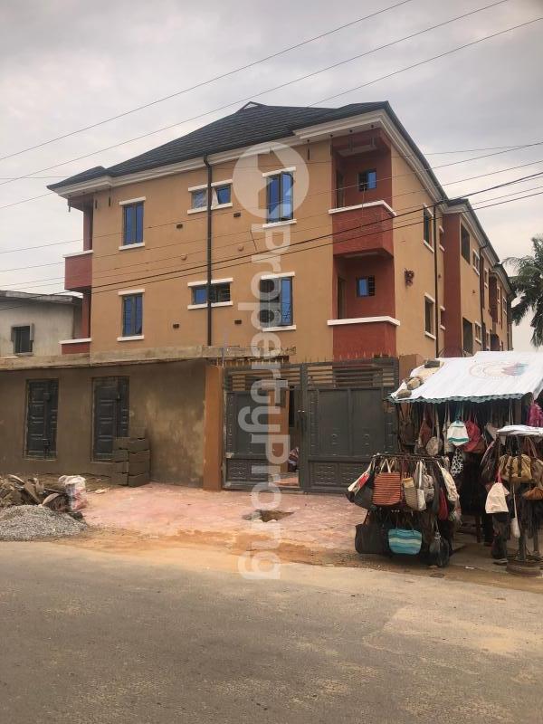 Flat / Apartment for rent Onike Yaba Lagos - 0