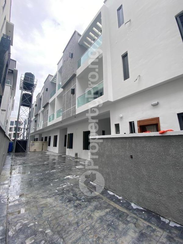 5 bedroom House for sale Ologolo Lekki Lagos