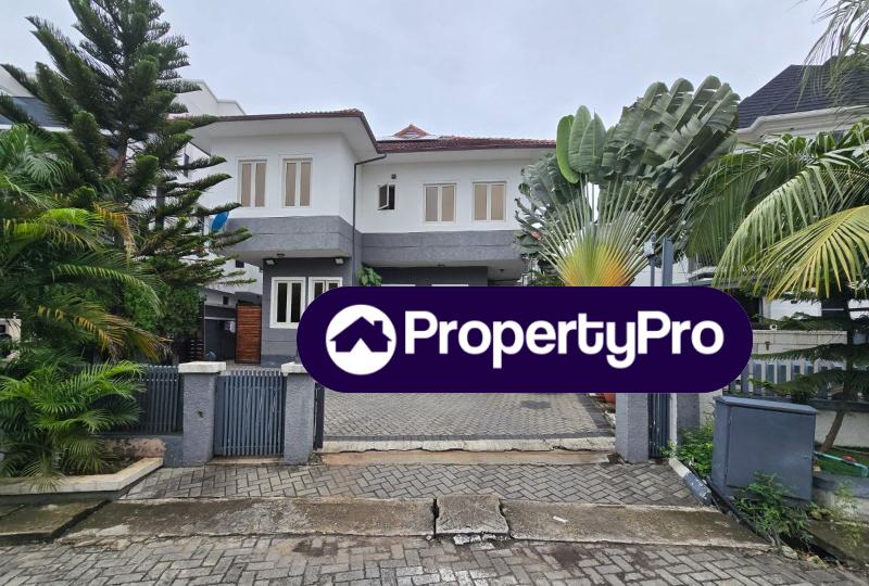 6 bedroom House for sale Lekki Lagos