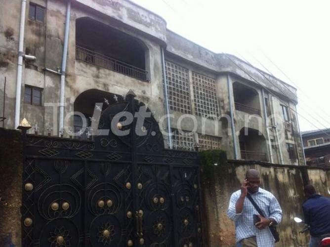 3 bedroom Flat / Apartment for rent Abimbola Street Ketu Kosofe/Ikosi Lagos