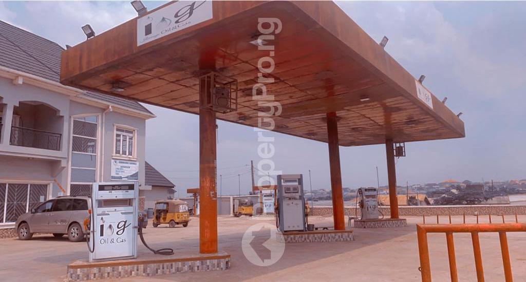 Commercial Property for sale Ijegun Ikotun Ijegun Ikotun/Igando Lagos