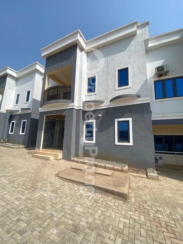 4 bedroom House for sale Life Camp Abuja
