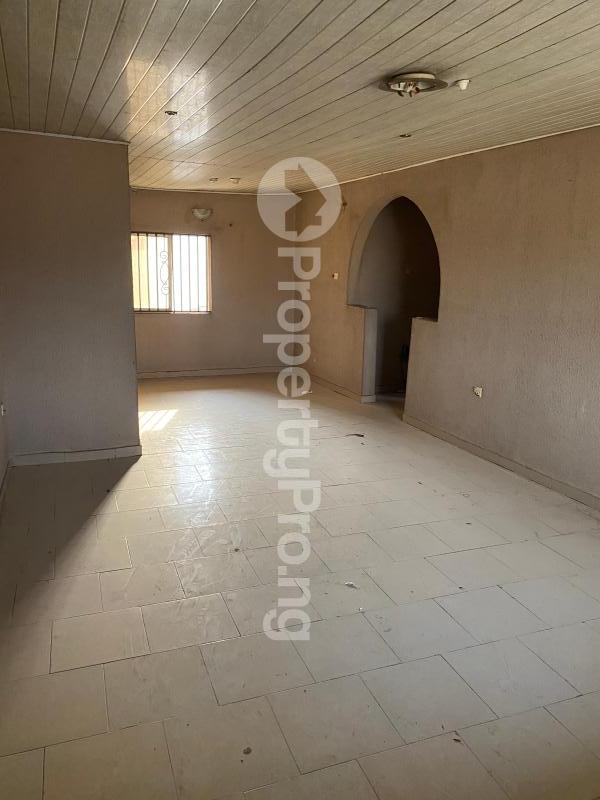 3 bedroom Flat / Apartment for rent Akobo Ibadan Oyo