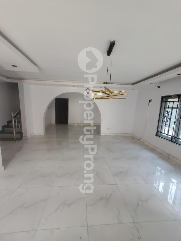 4 bedroom House for rent chevron Lekki Lagos