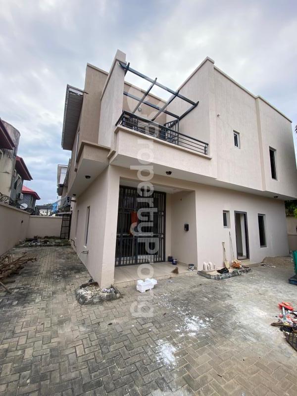 4 bedroom House for rent Ologolo Lekki Lagos