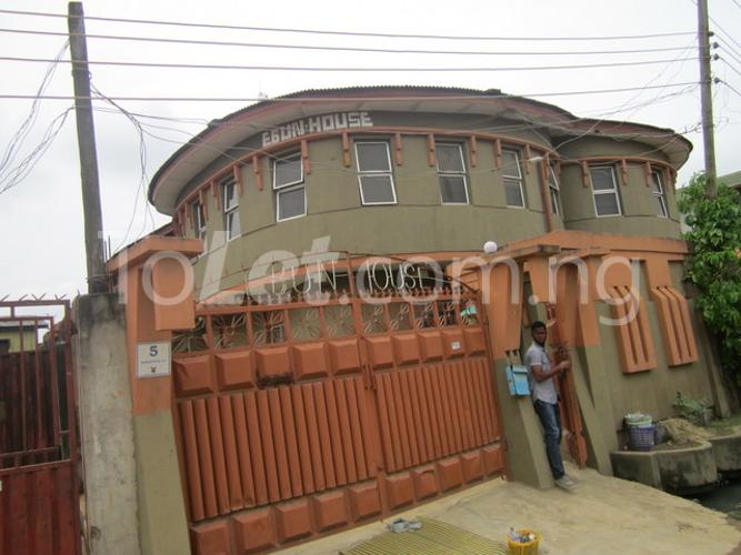 3 bedroom Flat / Apartment for rent Mara Isa Street Surulere Surulere Lagos