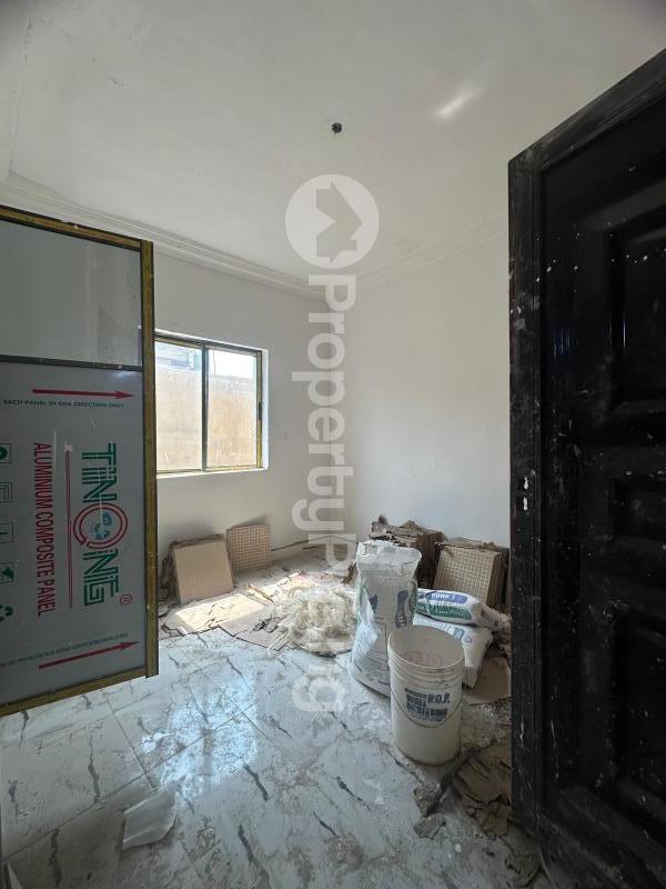 Flat / Apartment for sale Yaba,lagos Yaba Lagos - 2