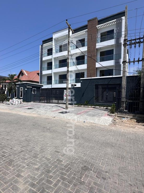 2 bedroom House for sale Off Main Admiralty Way Lekki Phase 1 Lekki Lagos