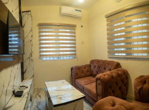 1 bedroom Flat / Apartment for shortlet No 14 Bale Crescent , Ikola Ipaja Lagos