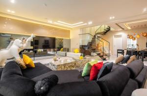 3 bedroom Flat / Apartment for shortlet ONIRU Victoria Island Lagos