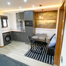 1 bedroom Flat / Apartment for shortlet Dolphin Estate Ikoyi Lagos