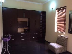 1 bedroom House for rent Street Maryland Ikeja Lagos