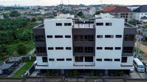 2 bedroom Flat / Apartment for sale No 9 Samuel Oladele Crescent Katampe Main Abuja