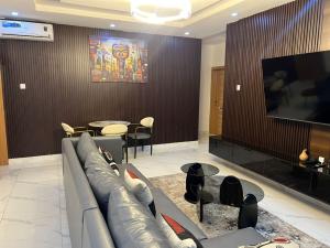 3 bedroom Flat / Apartment for shortlet Millenuim/UPS Gbagada Lagos