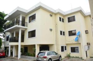 10 bedroom House for sale Off Mike Akhigbe Jabi Abuja