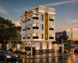 1 bedroom Flat / Apartment for sale Off Hudges Avenue Alagomeji Yaba Alagomeji Yaba Lagos