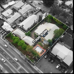 Land for rent Directly Facing Mega Chicken Elf Bustop Lekki Phase 1 Lekki Lagos
