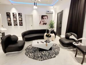 2 bedroom Flat / Apartment for shortlet Parkview Estate Ikoyi Lagos