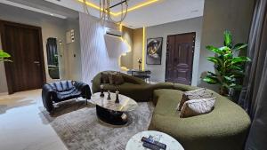 3 bedroom Flat / Apartment for shortlet Chibo Ofodile Close, Admiralty Road Lekki Phase 1 Lekki Lagos