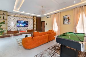 2 bedroom Flat / Apartment for shortlet Meadow Hall Way, Ikate Lekki Lagos