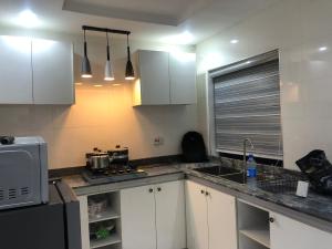 2 bedroom Flat / Apartment for shortlet Ikate Surulere Lagos
