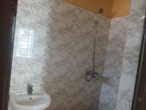 2 bedroom Flat / Apartment for rent Mobil Road Ajah Lagos