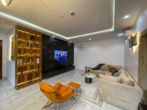 2 bedroom Flat / Apartment for shortlet Lekki Phase 1 Lekki Lagos