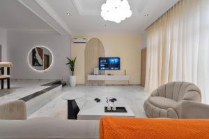 2 bedroom Flat / Apartment for shortlet Maitama Abuja