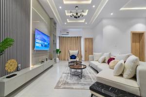 2 bedroom Flat / Apartment for shortlet Lekki Phase 1 Lekki Lagos