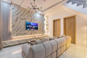 2 bedroom House for shortlet Ikota Lekki Lagos